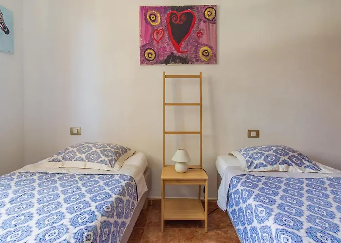 Agora - Spacious 2 Bedrooms- 2 Bathrooms Apartment *