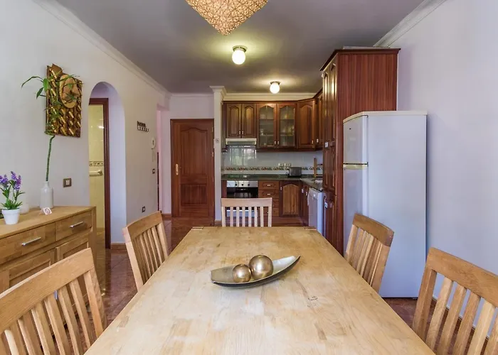 Apartment Agora - Spacious 2 Bedrooms- 2 Bathrooms